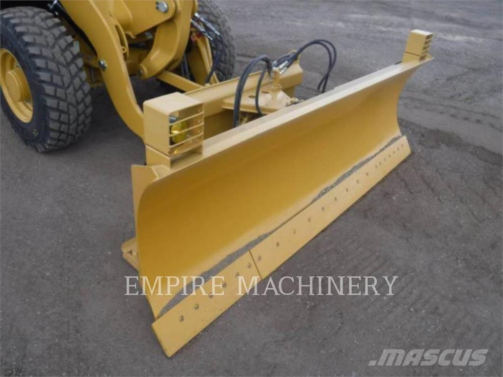 CAT 907M Pás carregadoras de rodas