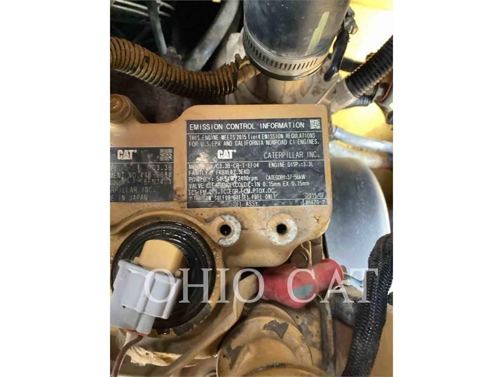 CAT 908M Mini carregadoras