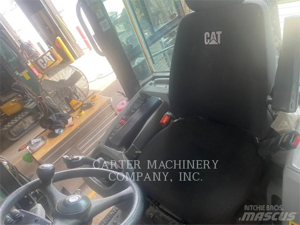CAT 908M Pás carregadoras de rodas