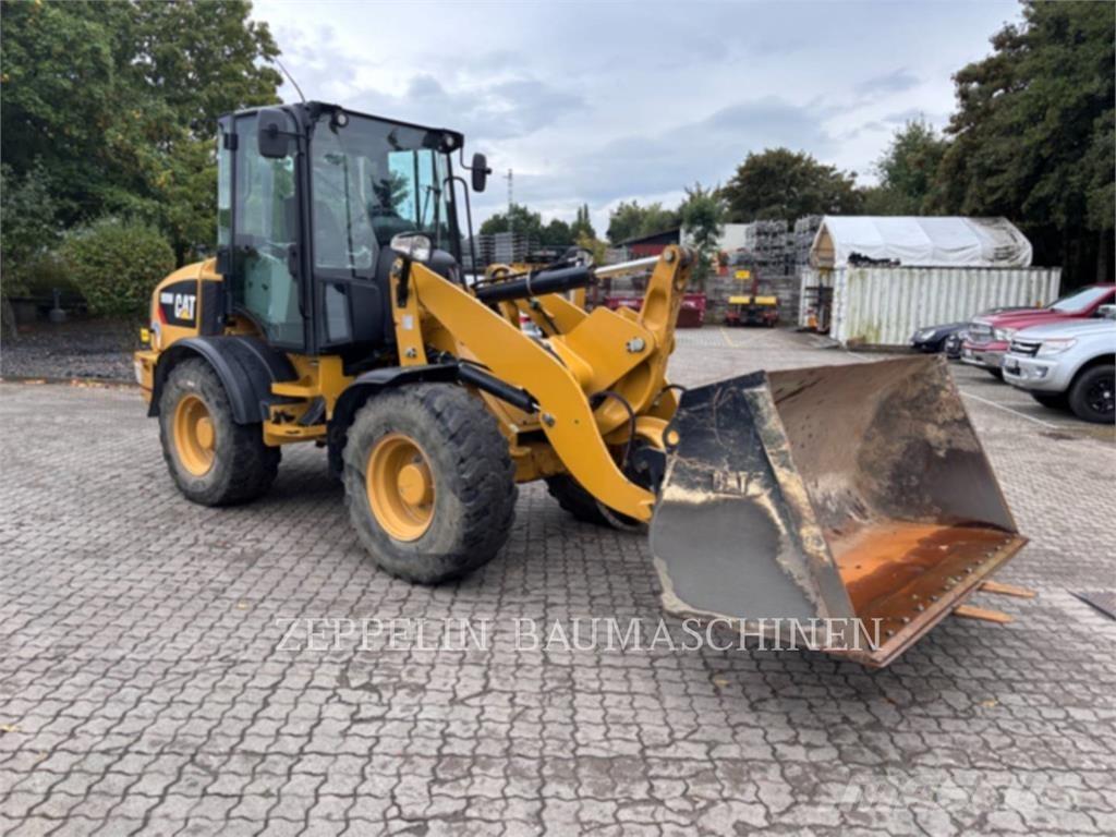 CAT 908M Pás carregadoras de rodas