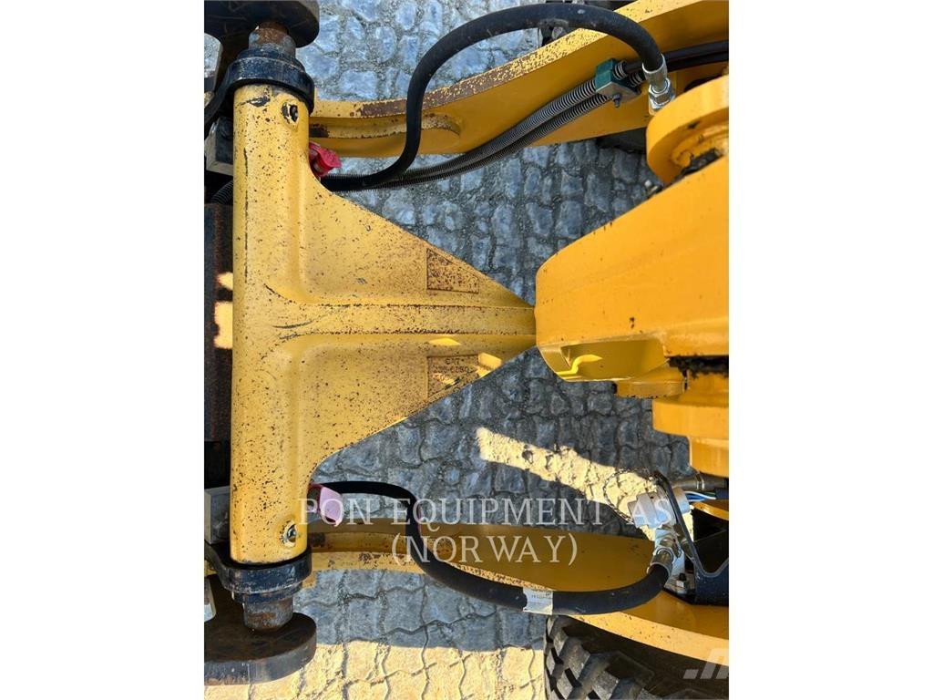 CAT 908M Pás carregadoras de rodas