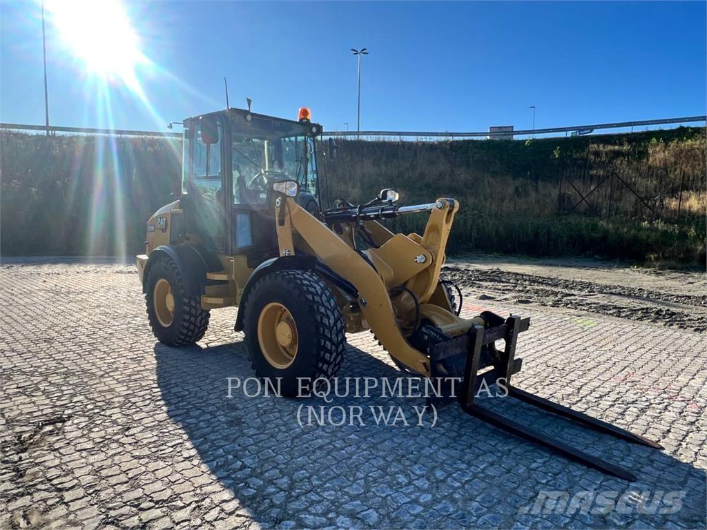 CAT 908M Pás carregadoras de rodas