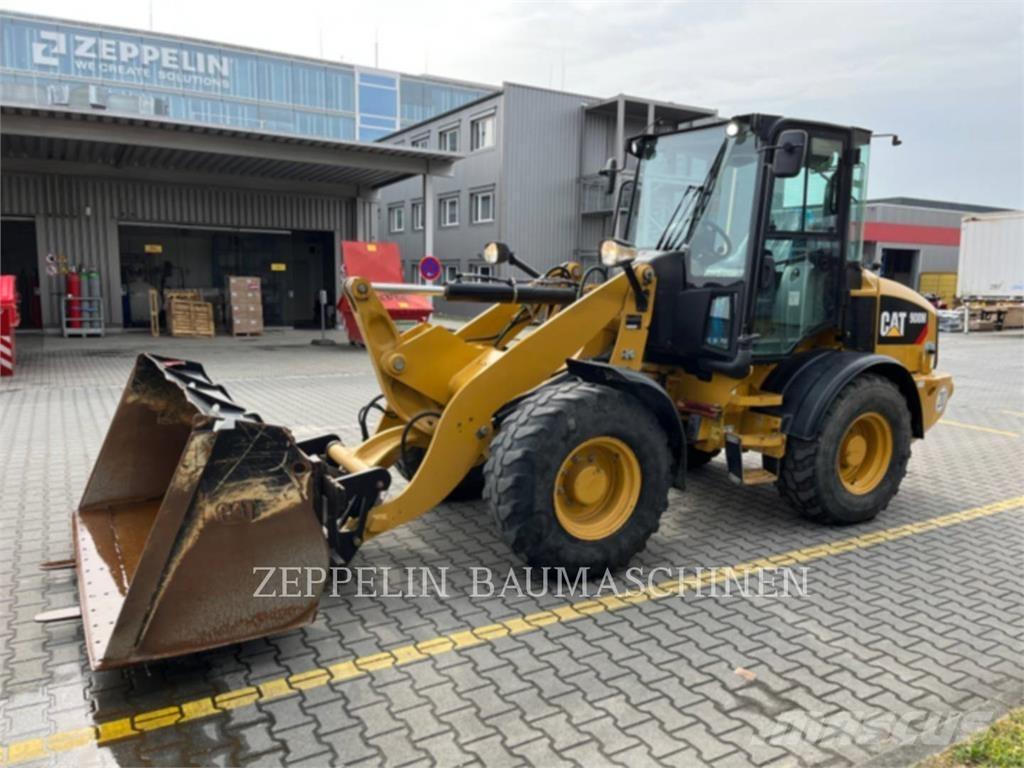 CAT 908M Pás carregadoras de rodas