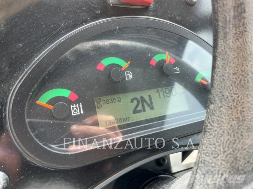 CAT 908M Pás carregadoras de rodas