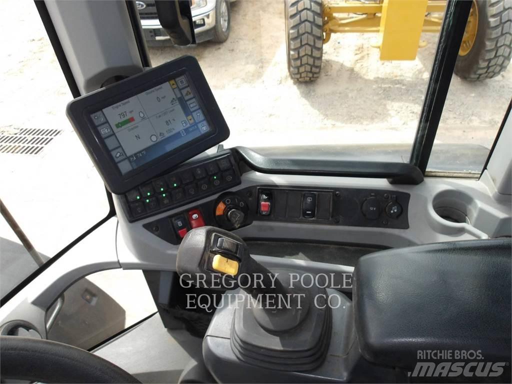 CAT 926M Pás carregadoras de rodas