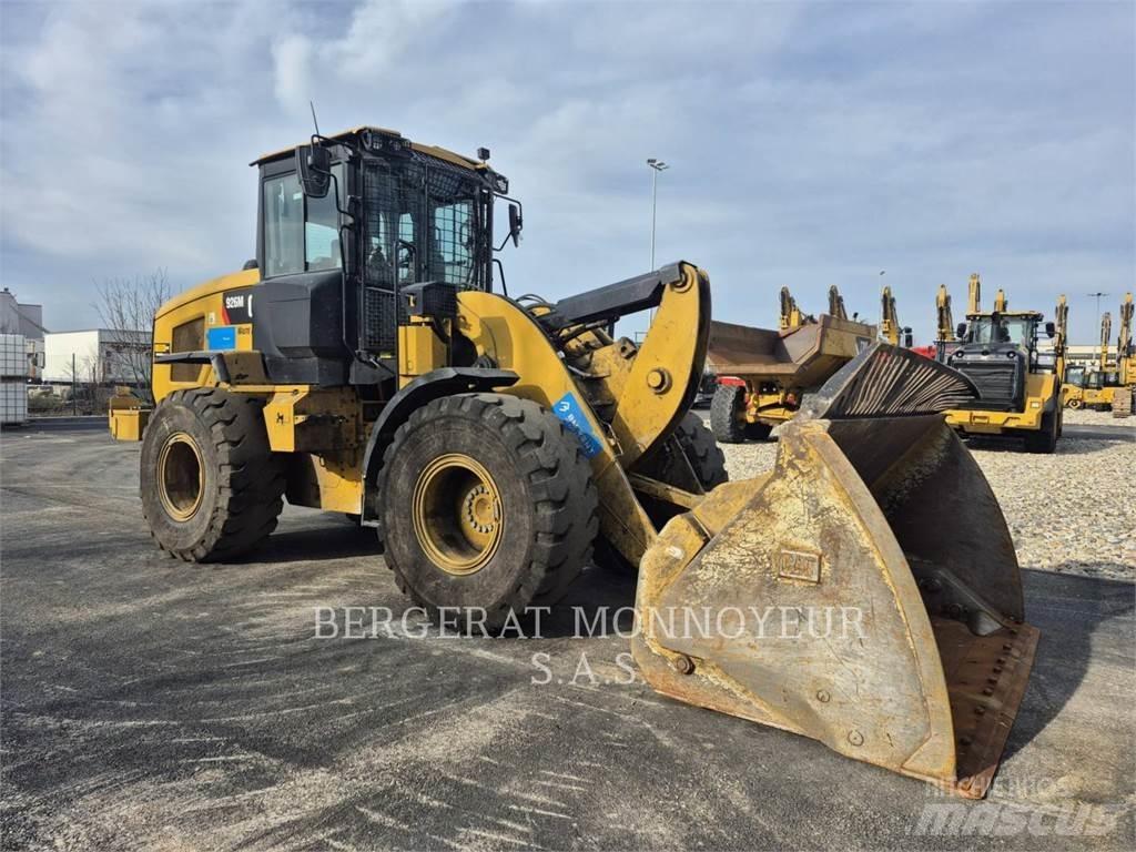 CAT 926M Pás carregadoras de rodas