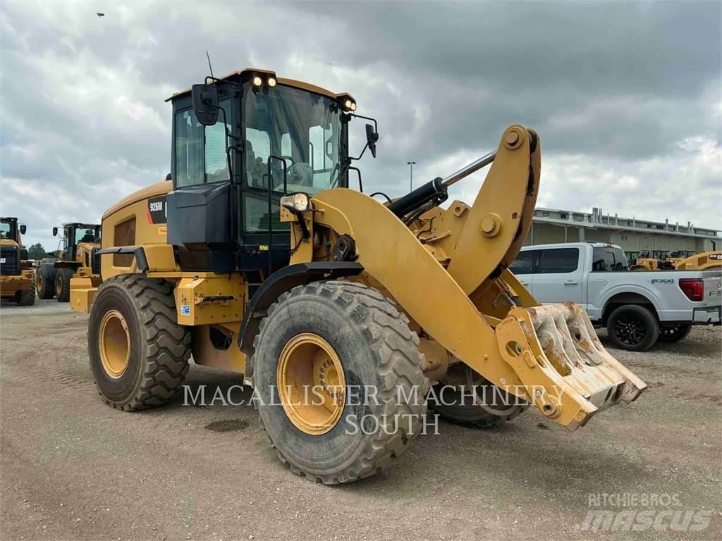 CAT 926M Pás carregadoras de rodas