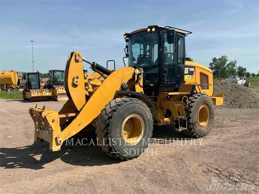 CAT 926M Pás carregadoras de rodas