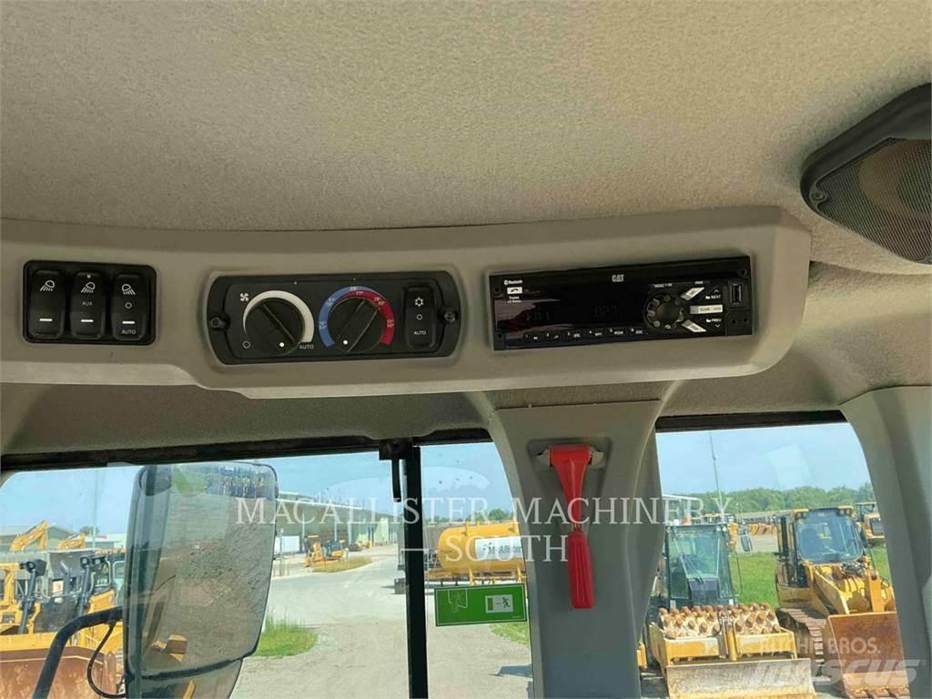 CAT 926M Pás carregadoras de rodas