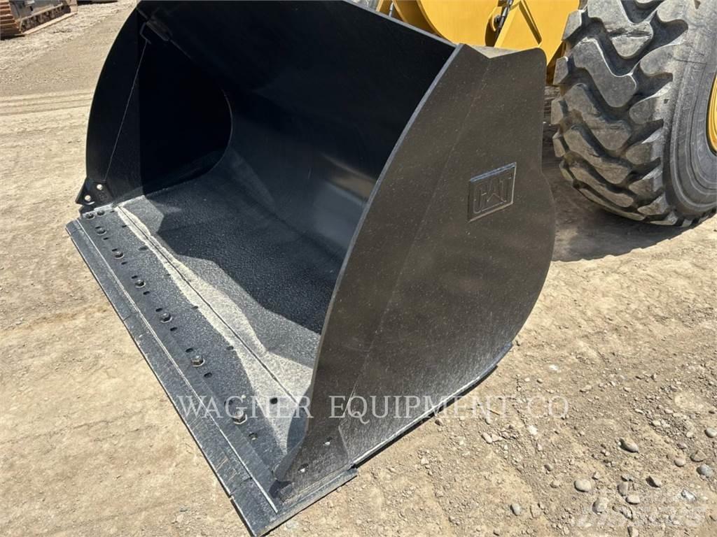 CAT 930M Pás carregadoras de rodas