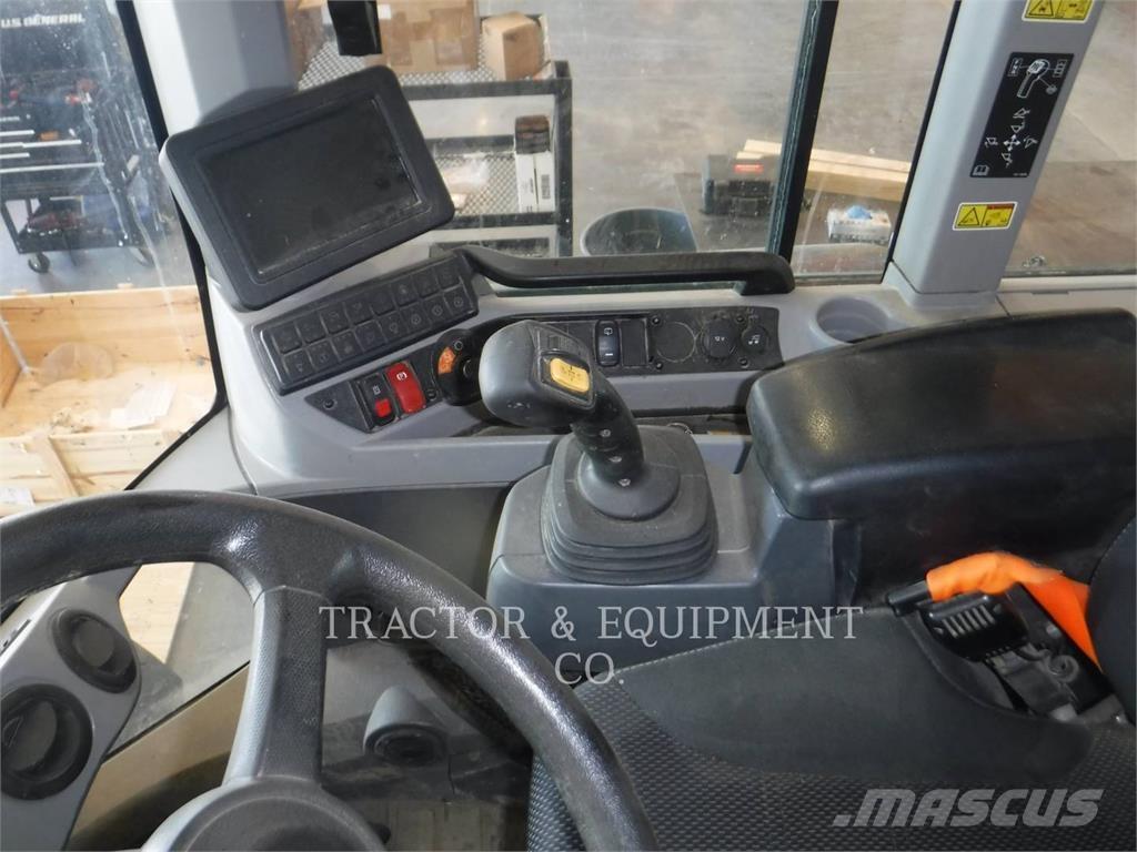 CAT 930M Pás carregadoras de rodas