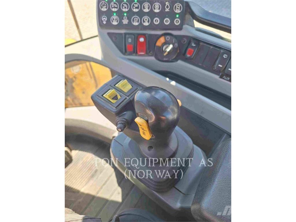 CAT 930M Pás carregadoras de rodas