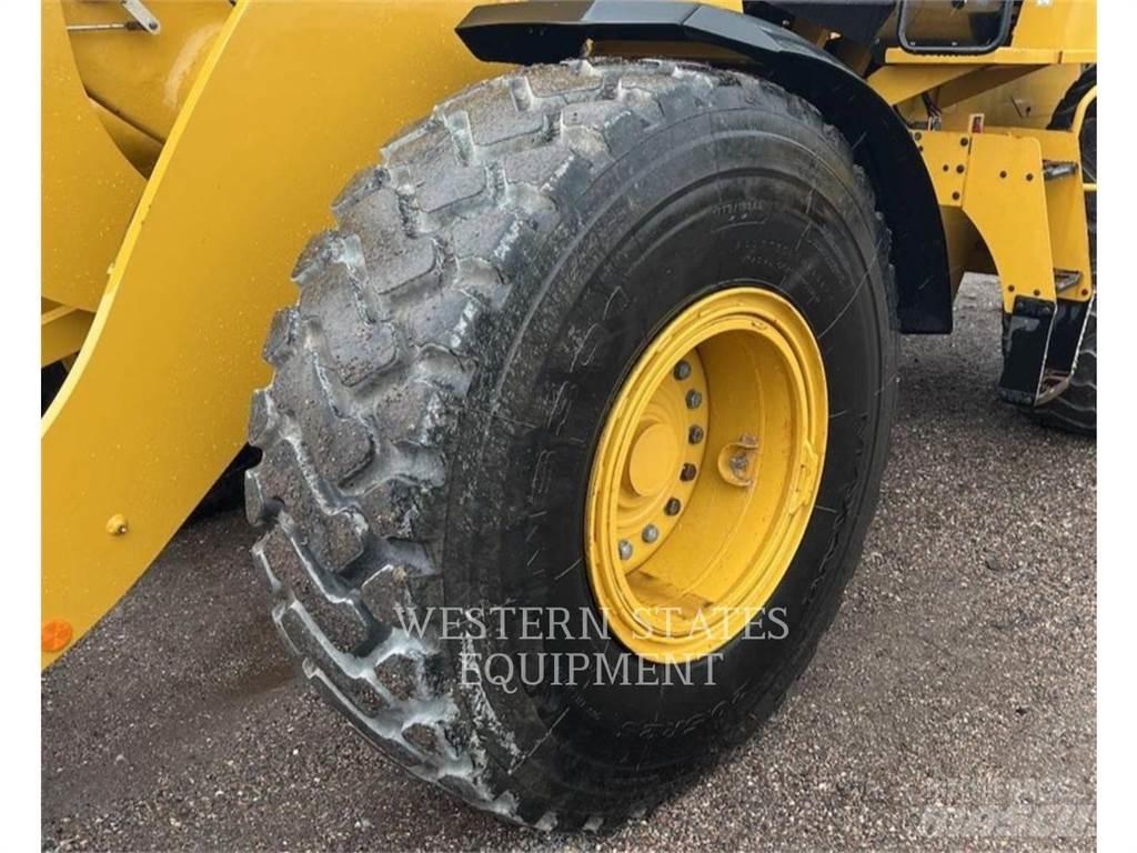 CAT 938M Pás carregadoras de rodas