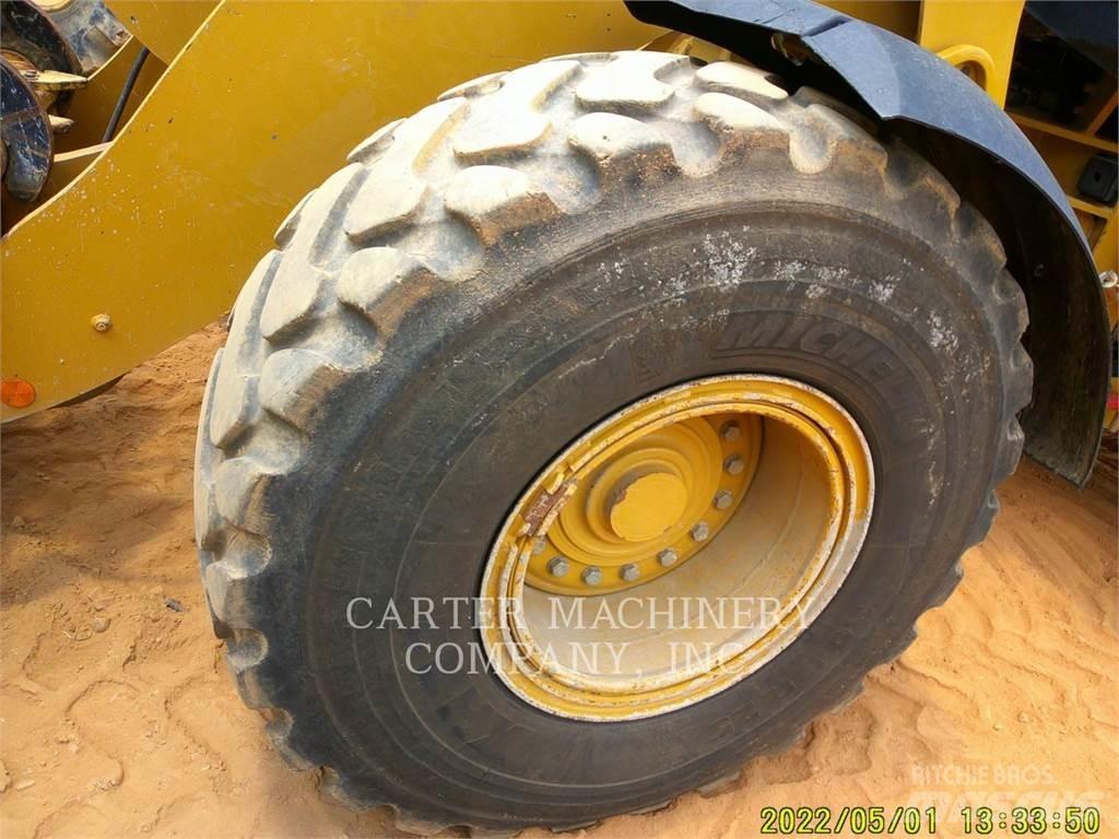 CAT 938M Pás carregadoras de rodas