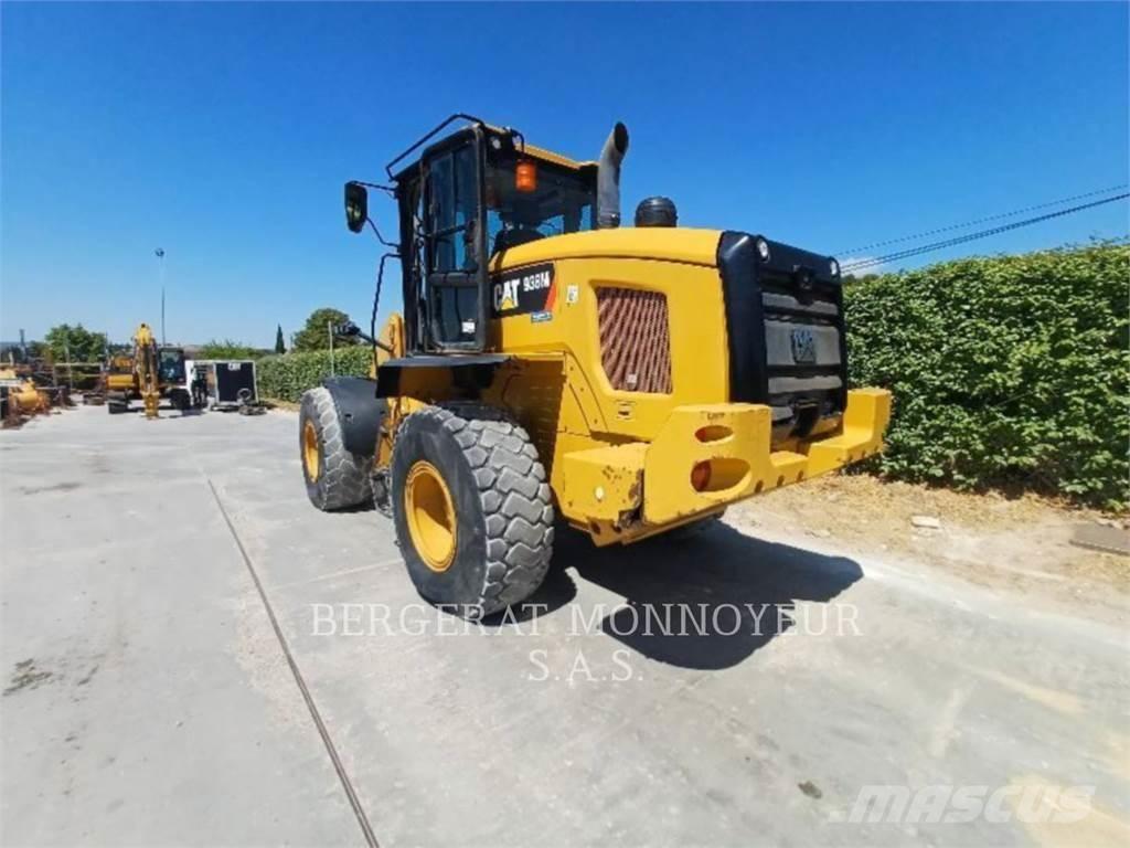 CAT 938M Pás carregadoras de rodas