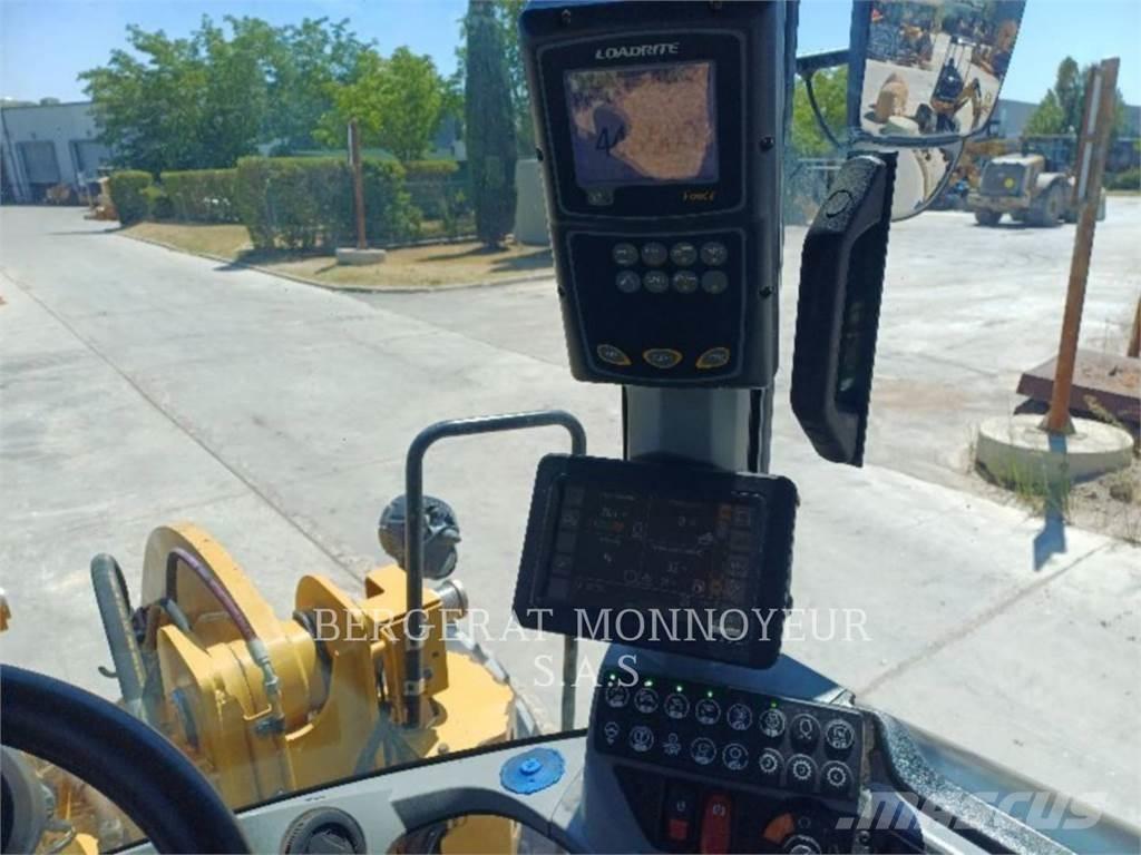 CAT 938M Pás carregadoras de rodas