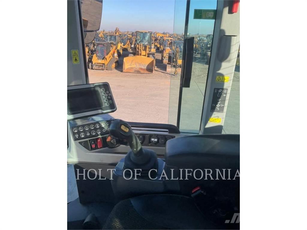 CAT 938M Pás carregadoras de rodas