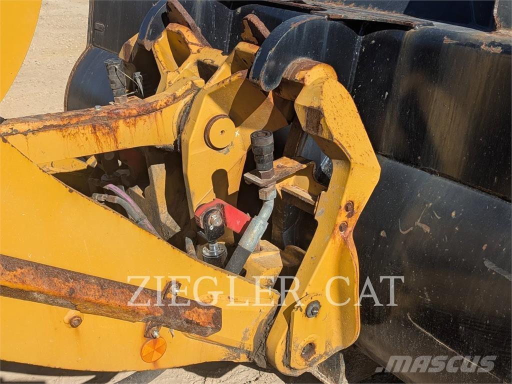 CAT 938M Pás carregadoras de rodas