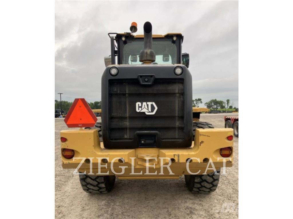CAT 938M Pás carregadoras de rodas