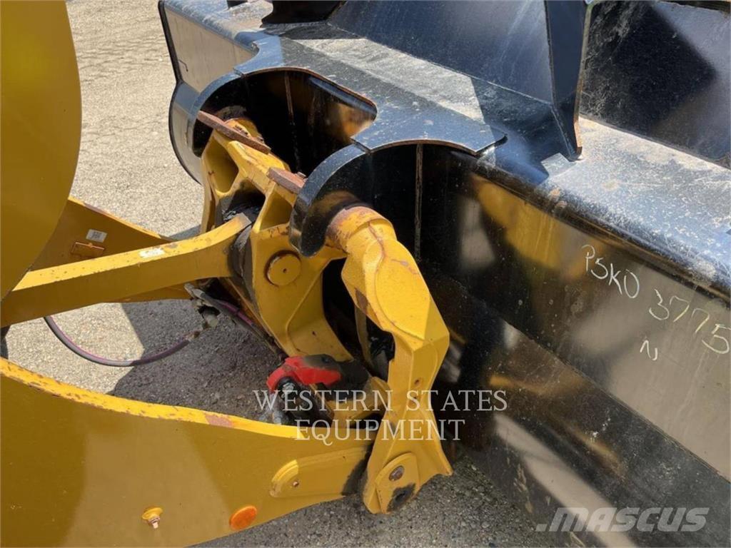 CAT 938M Pás carregadoras de rodas