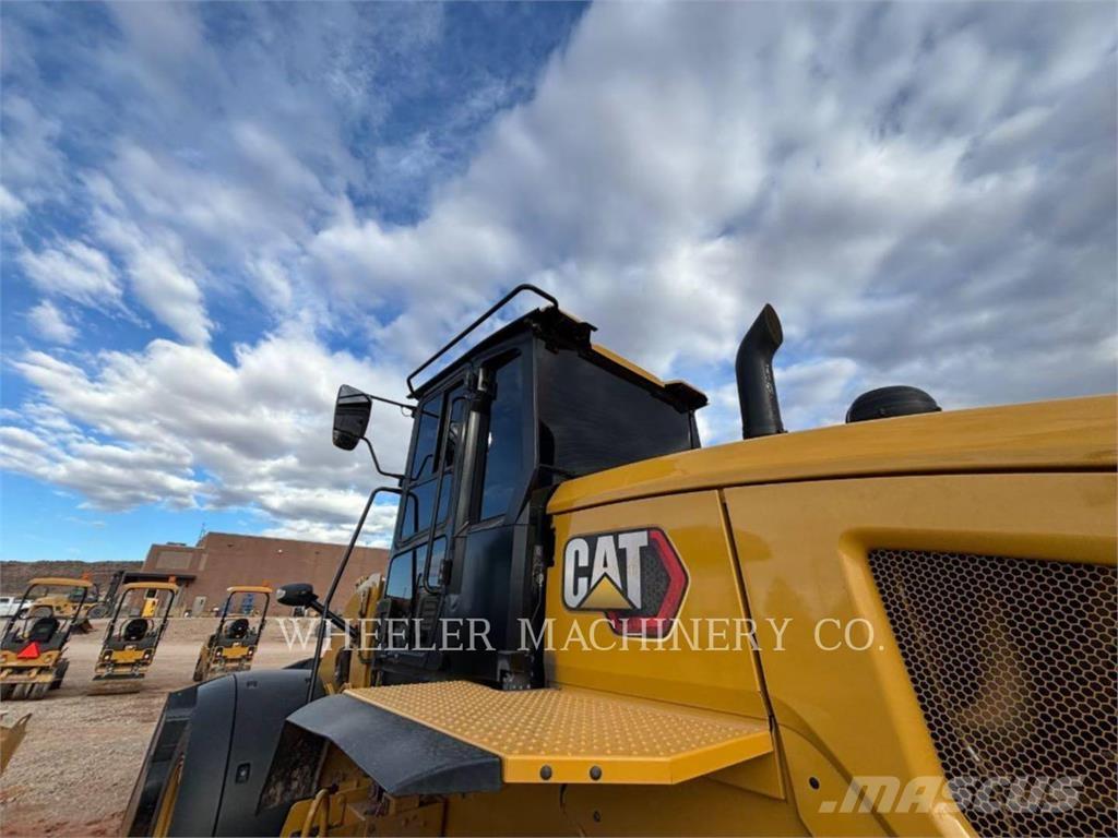CAT 938M QC 3V Pás carregadoras de rodas