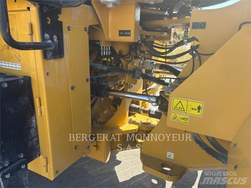 CAT 966 Pás carregadoras de rodas