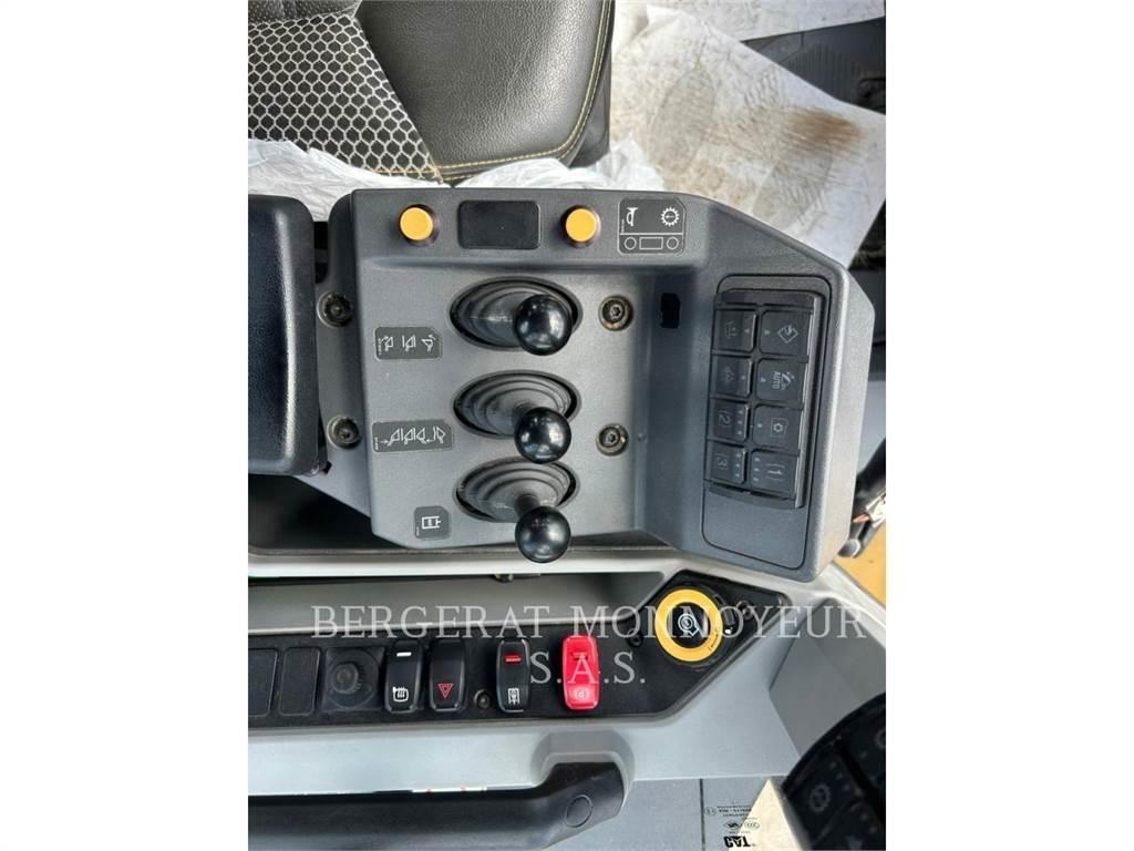 CAT 966 Pás carregadoras de rodas