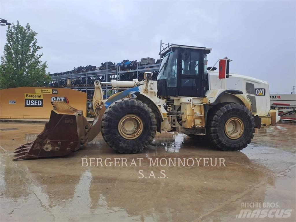 CAT 966M Pás carregadoras de rodas