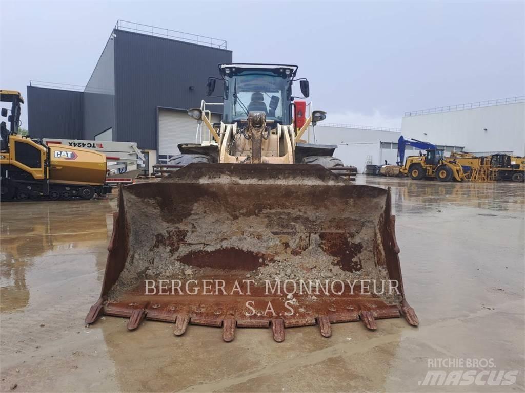 CAT 966M Pás carregadoras de rodas