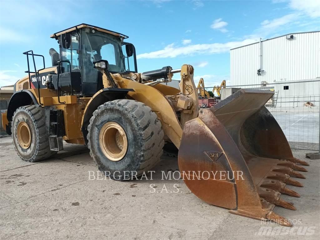 CAT 966M Pás carregadoras de rodas