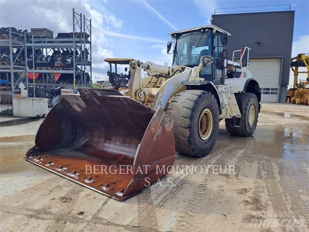 CAT 966M Pás carregadoras de rodas