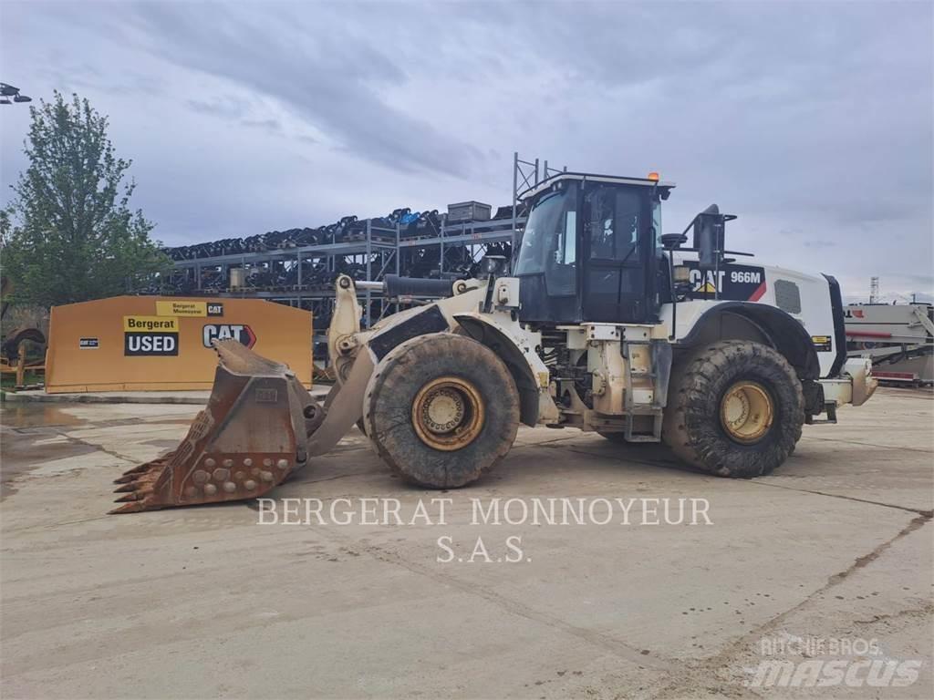 CAT 966M Pás carregadoras de rodas