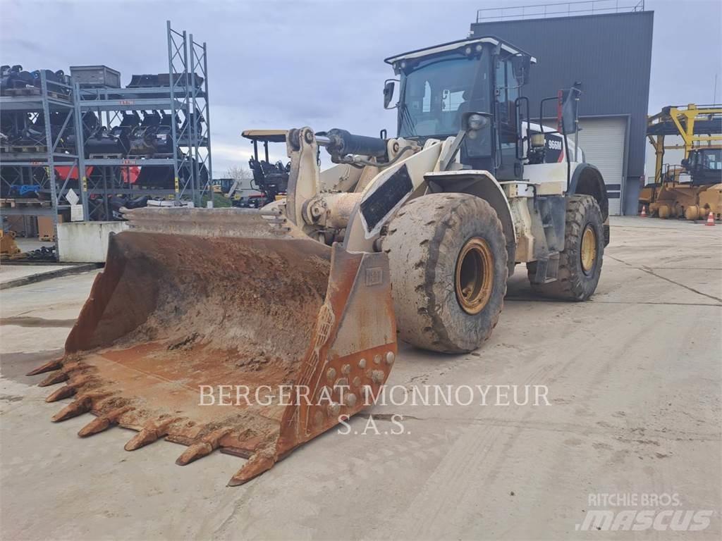 CAT 966M Pás carregadoras de rodas