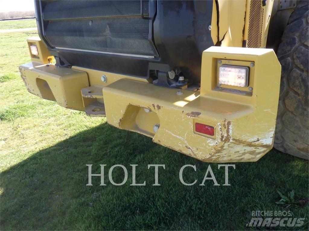 CAT 966M Pás carregadoras de rodas