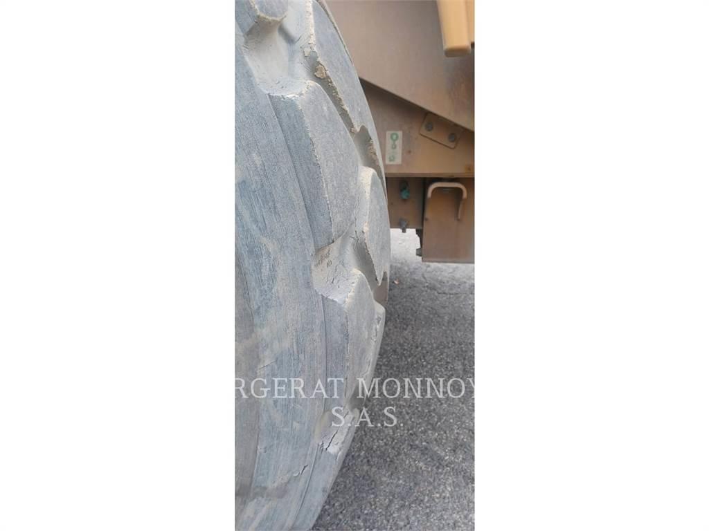 CAT 966M Pás carregadoras de rodas