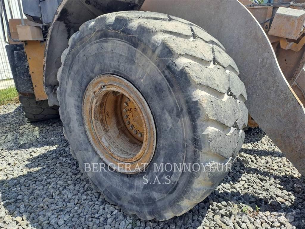 CAT 966M Pás carregadoras de rodas