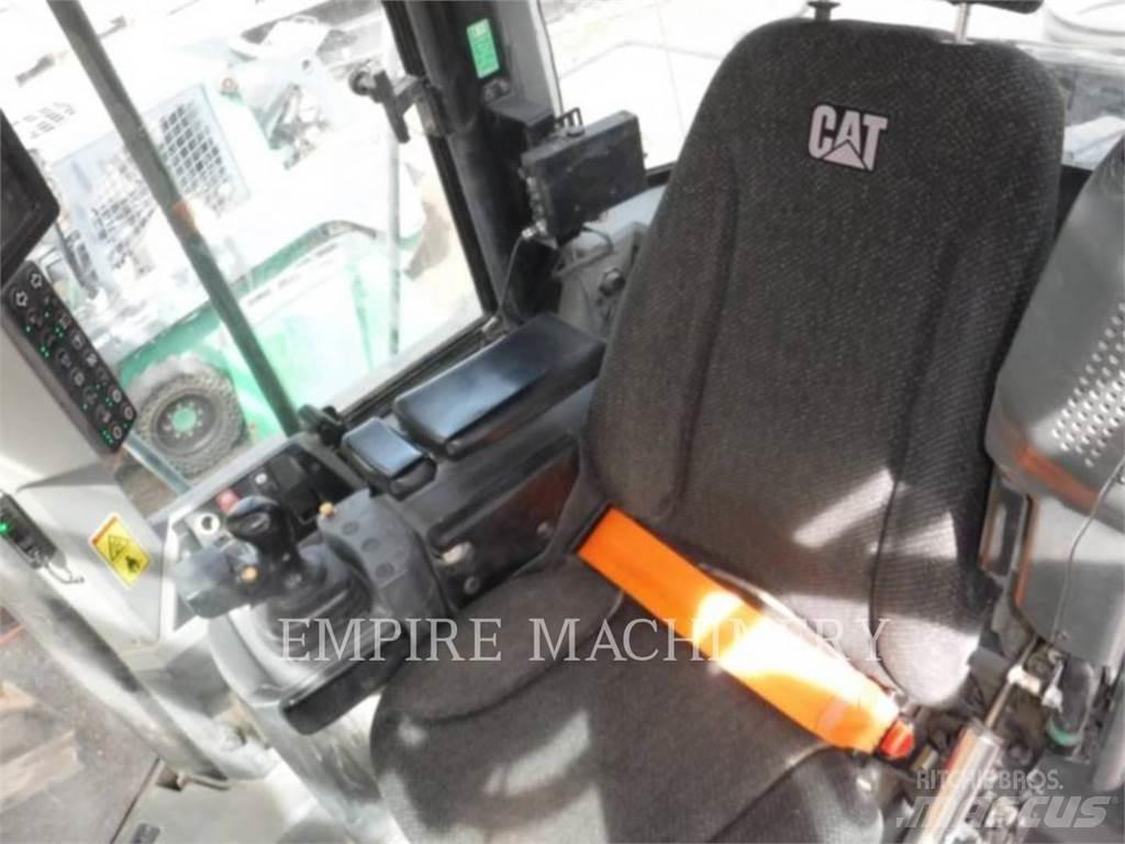 CAT 966M Pás carregadoras de rodas