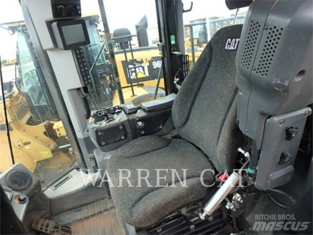 CAT 966M Pás carregadoras de rodas