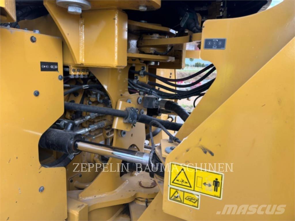 CAT 966M Pás carregadoras de rodas