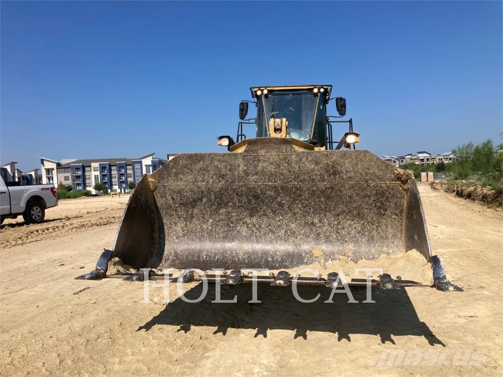 CAT 966M Pás carregadoras de rodas