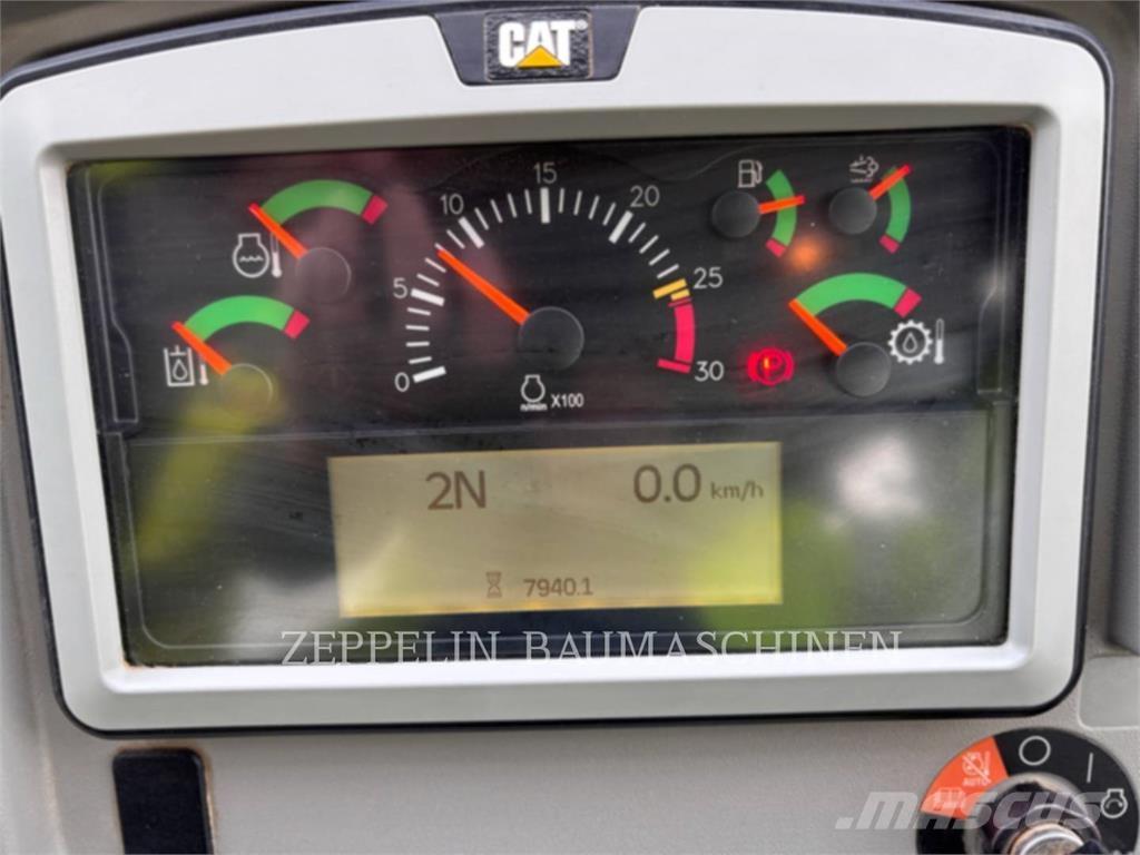 CAT 966M Pás carregadoras de rodas