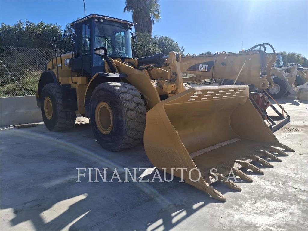 CAT 966M Pás carregadoras de rodas