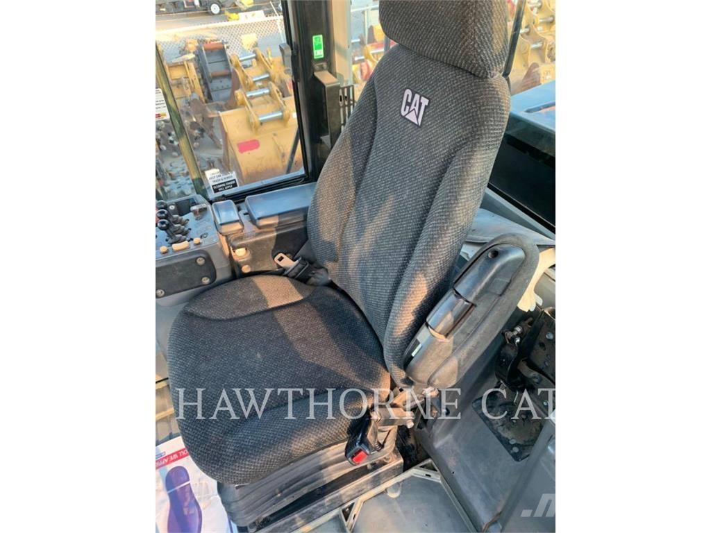 CAT 966M Pás carregadoras de rodas