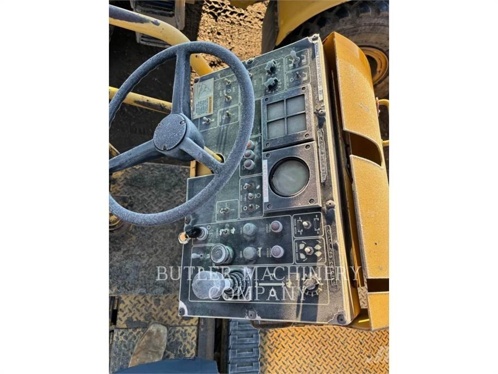 CAT AP-1000B Pavimentadoras de asfalto