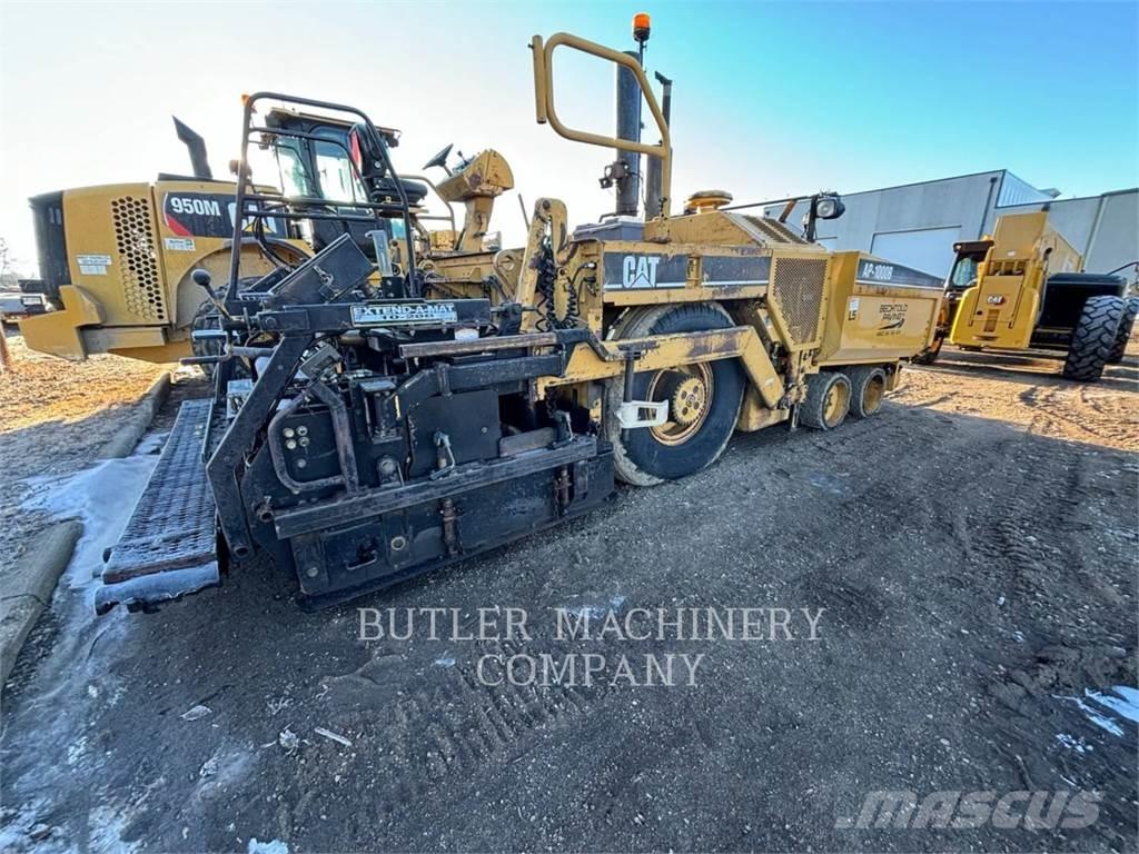 CAT AP-1000B Pavimentadoras de asfalto