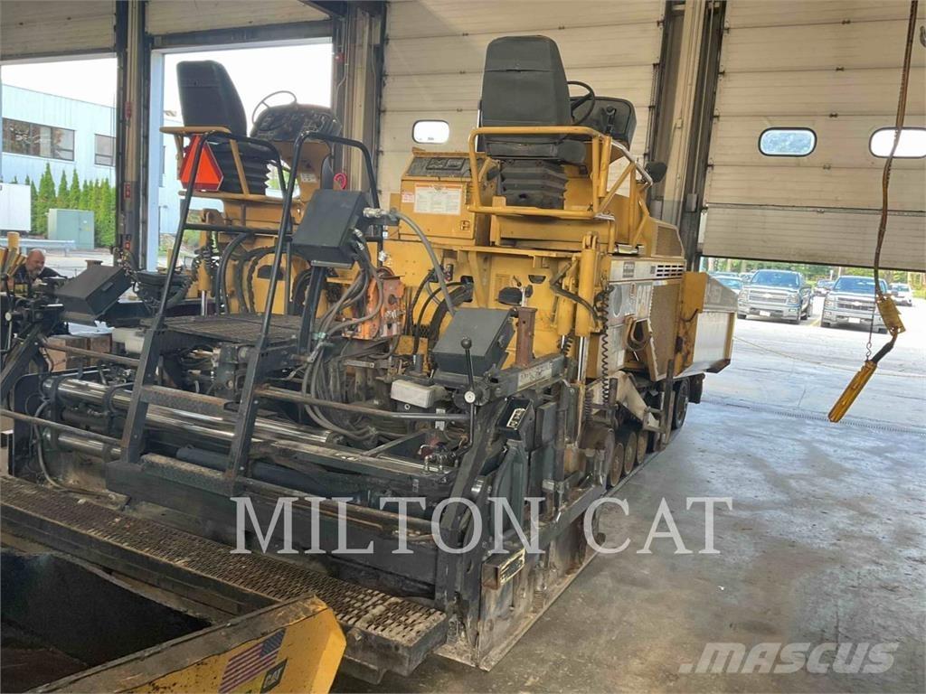 CAT AP-1055D Pavimentadoras de asfalto