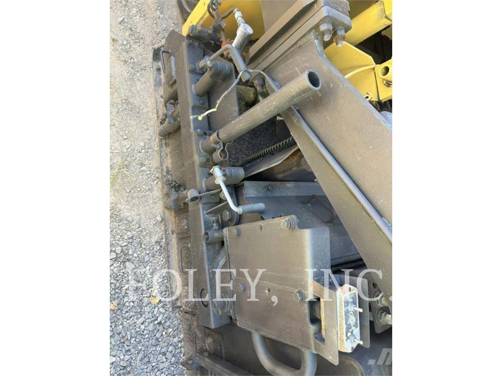 CAT AP-1055D Pavimentadoras de asfalto