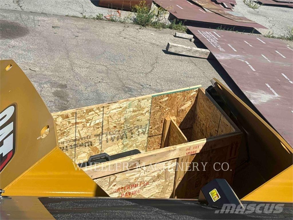 CAT AP1055 Pavimentadoras de asfalto
