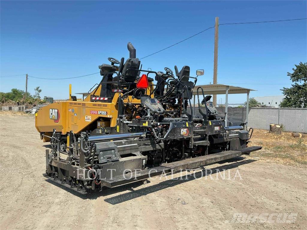 CAT AP1055 Pavimentadoras de asfalto