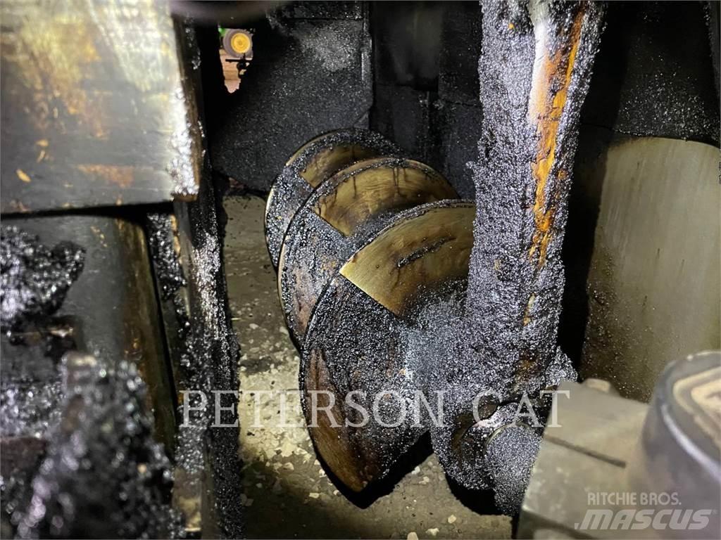 CAT AP1055D Pavimentadoras de asfalto